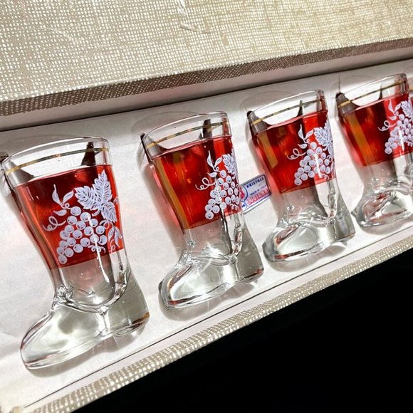 Vintage 1950s Lubiana Kristrall Italy Cranberry Flash Boot Shaped Shot Glasses - Picture 3 of 10